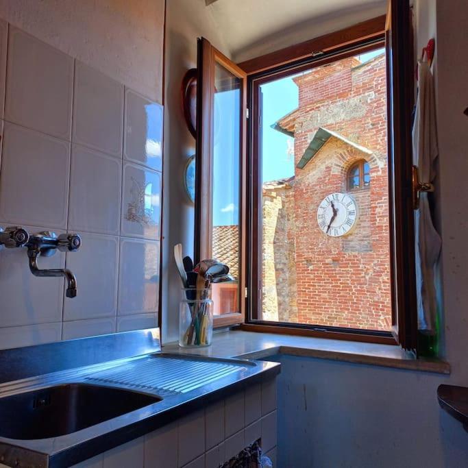 La Casa Del Gallo Radicondoli Exteriör bild