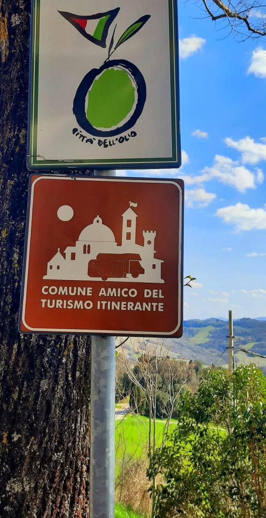 La Casa Del Gallo Radicondoli Exteriör bild